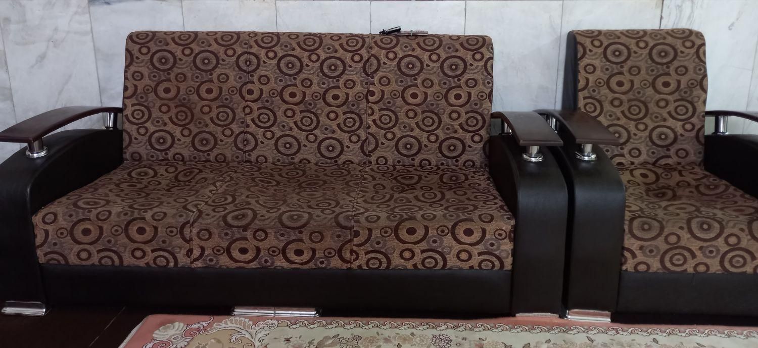 فروش مبل هفت نفره همراه با میز و عسلی|مبلمان خانگی و میز عسلی|کامیاران, |دیوار