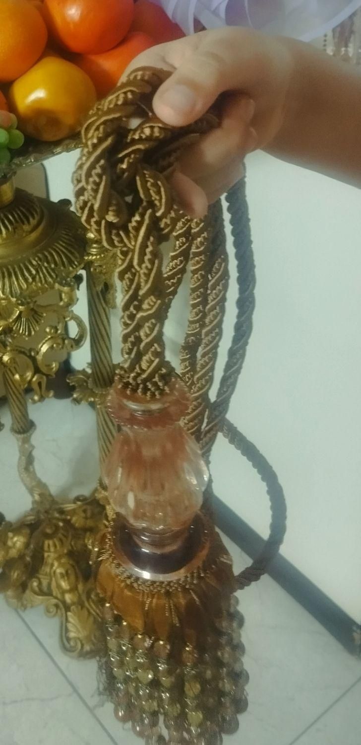 یک جفت آویز پرده کریستال درحد نوتمیز و سالم|پرده، رانر، رومیزی|تهران, افسریه شمالی|دیوار