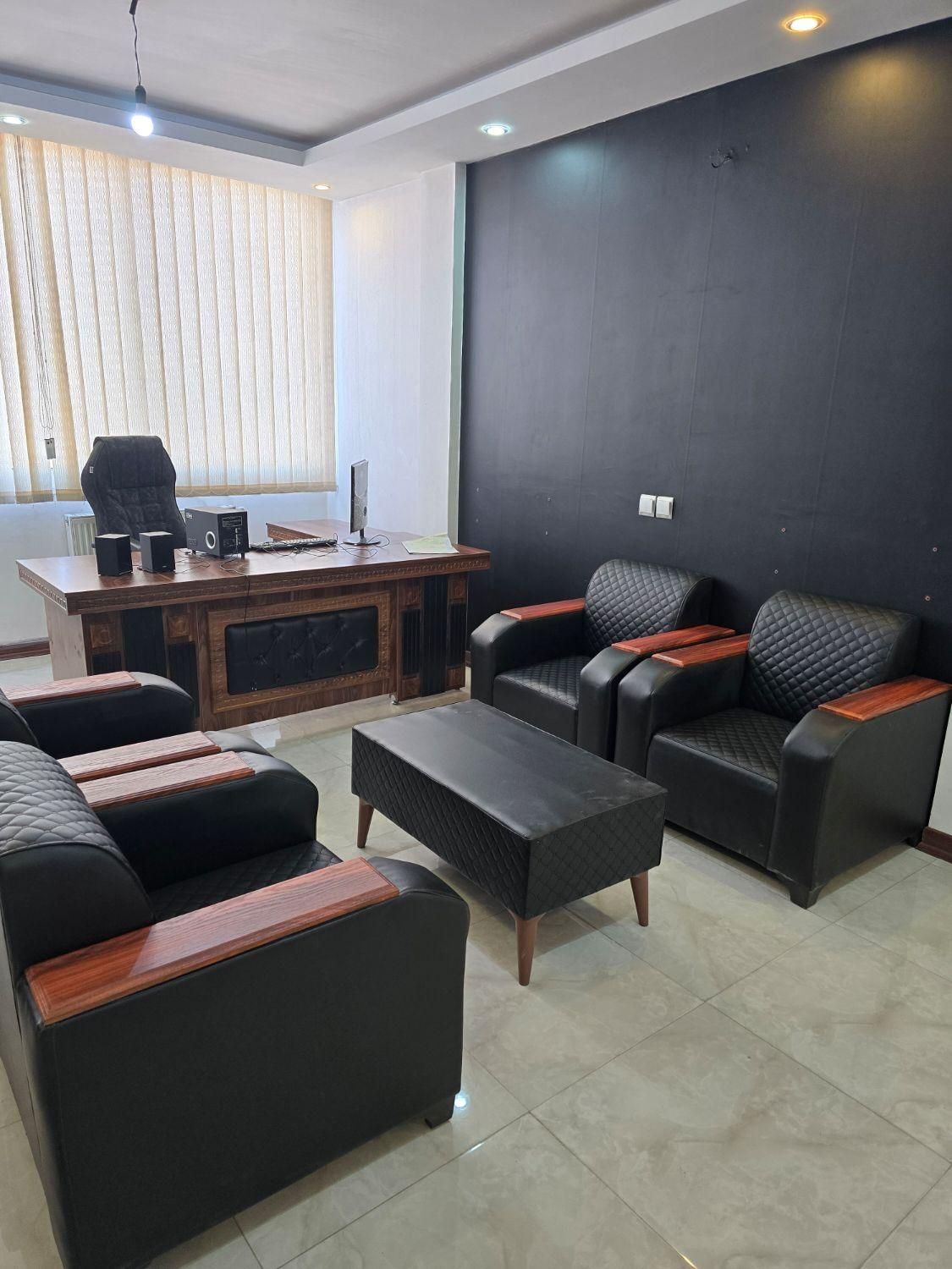 استخدام تراکت پخش کن ساعت ۱۳۰ تومان|استخدام بازاریابی و فروش|اصفهان, فجر|دیوار