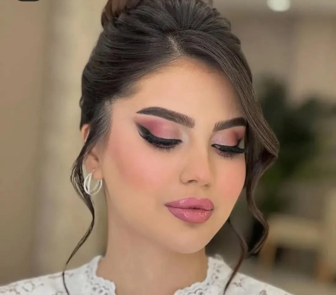 آموزش دوره های مقدماتی میکاپ،رنگ مو|خدمات آرایشگری و زیبایی|تربت جام, شاد|دیوار