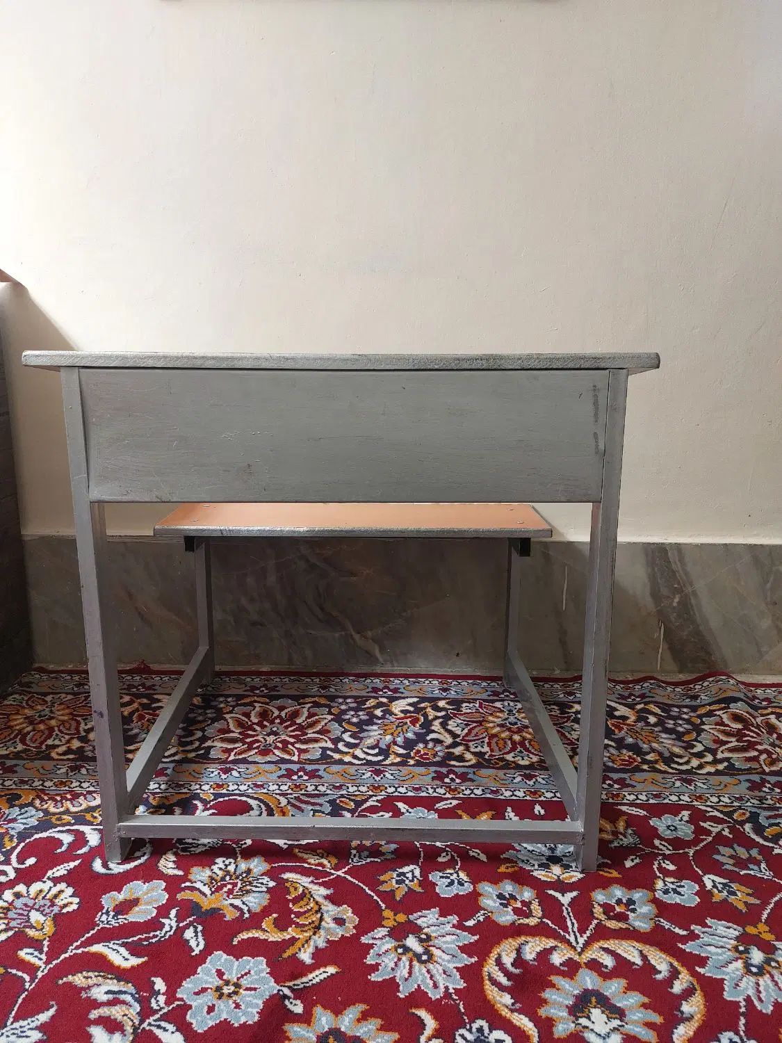 نیمکت مدرسه سالم تمیز .جمع و جور .قدیمی و نوستالژی|صندلی و نیمکت|اصفهان, چشمه باقرخان|دیوار