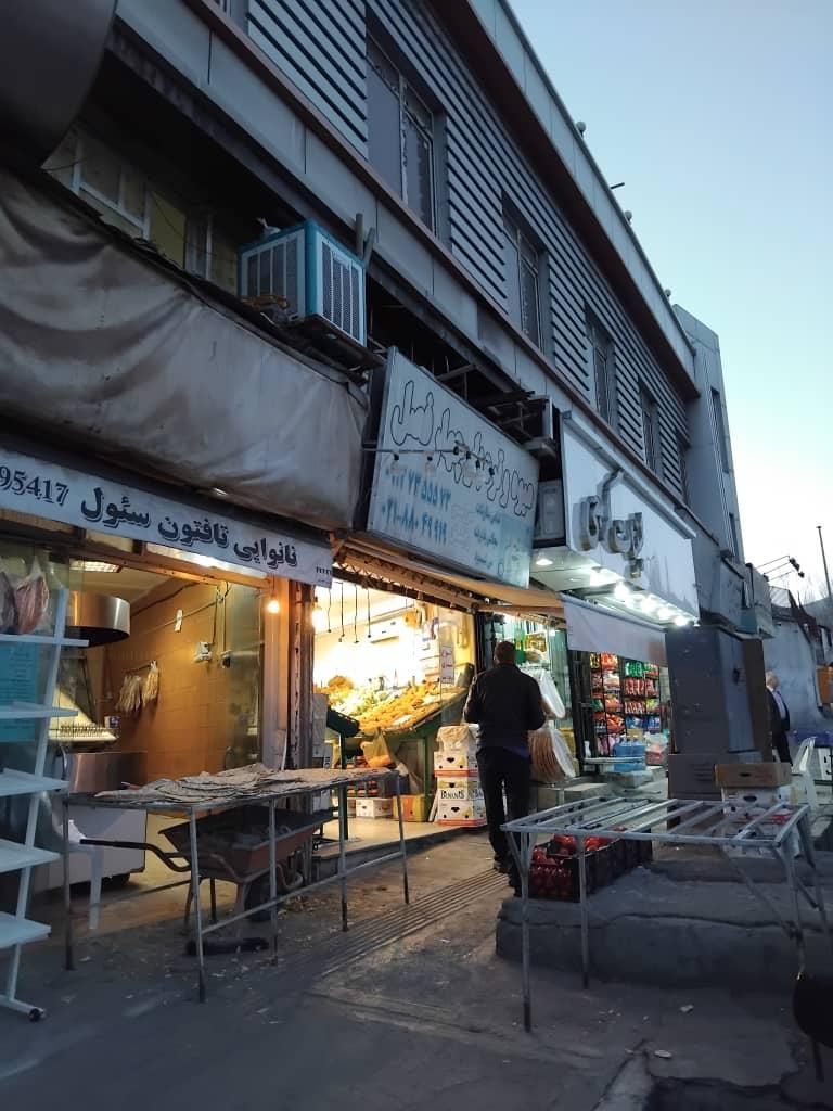 ۲۰ متری . بر اصلی|فروش مغازه و غرفه|تهران, چیذر|دیوار