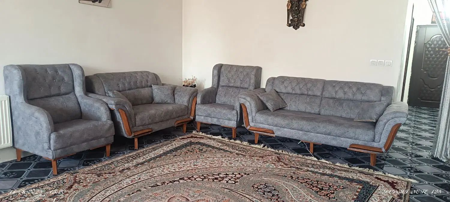 مبل هفت نفره تمیز و سالم|مبلمان خانگی و میز عسلی|تهران, شهرک ابوذر|دیوار