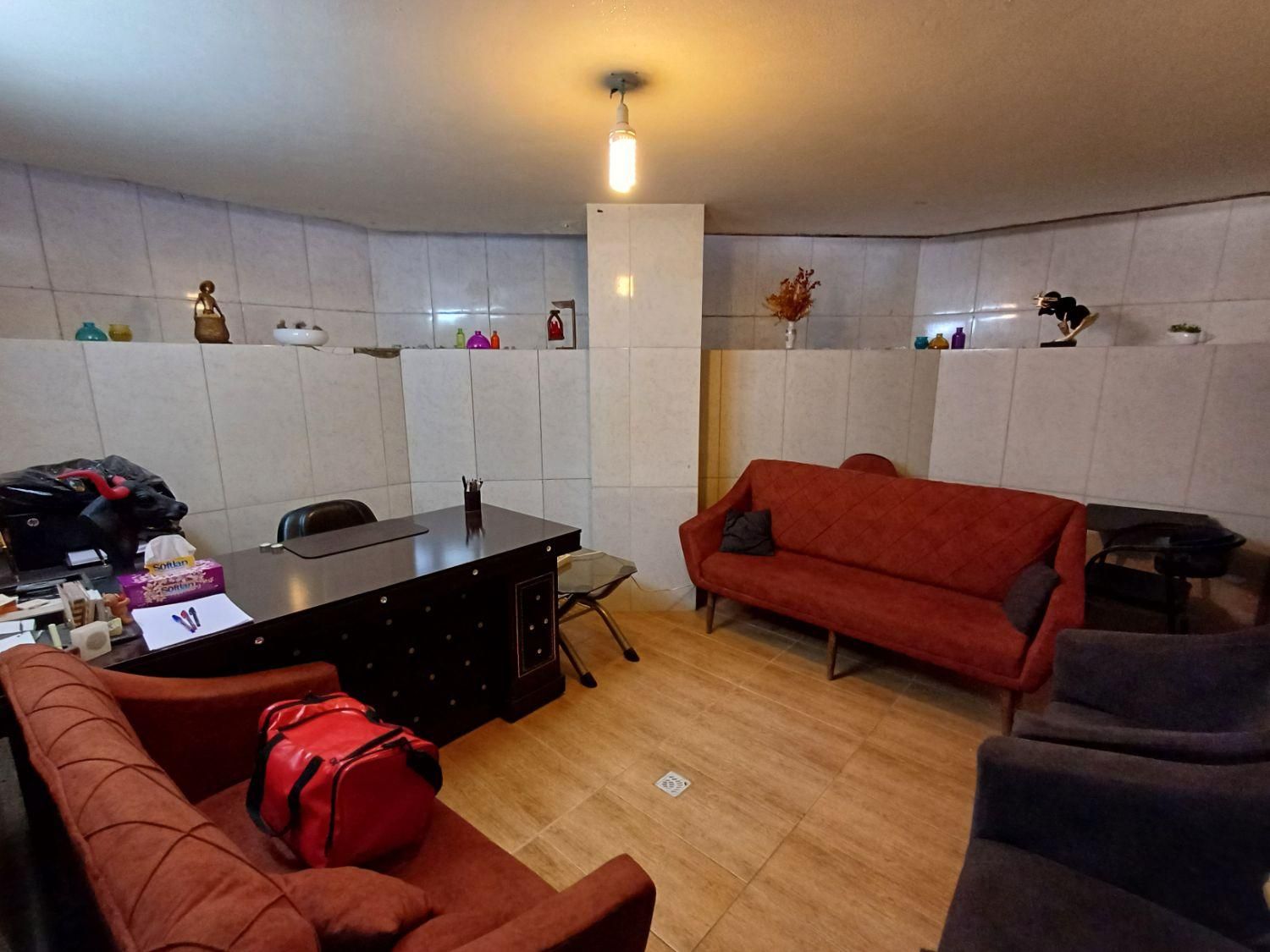 دفتر کار ۴۶ متری/طبقه زیر همکف/خ مبارزان شرقی|فروش دفتر کار، اتاق اداری، مطب|اصفهان, چشمه باقرخان|دیوار