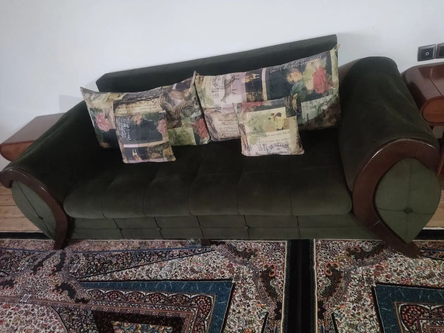 مبلمان هشت نفره با میز عسلی|مبلمان خانگی و میز عسلی|کرج, برغان|دیوار