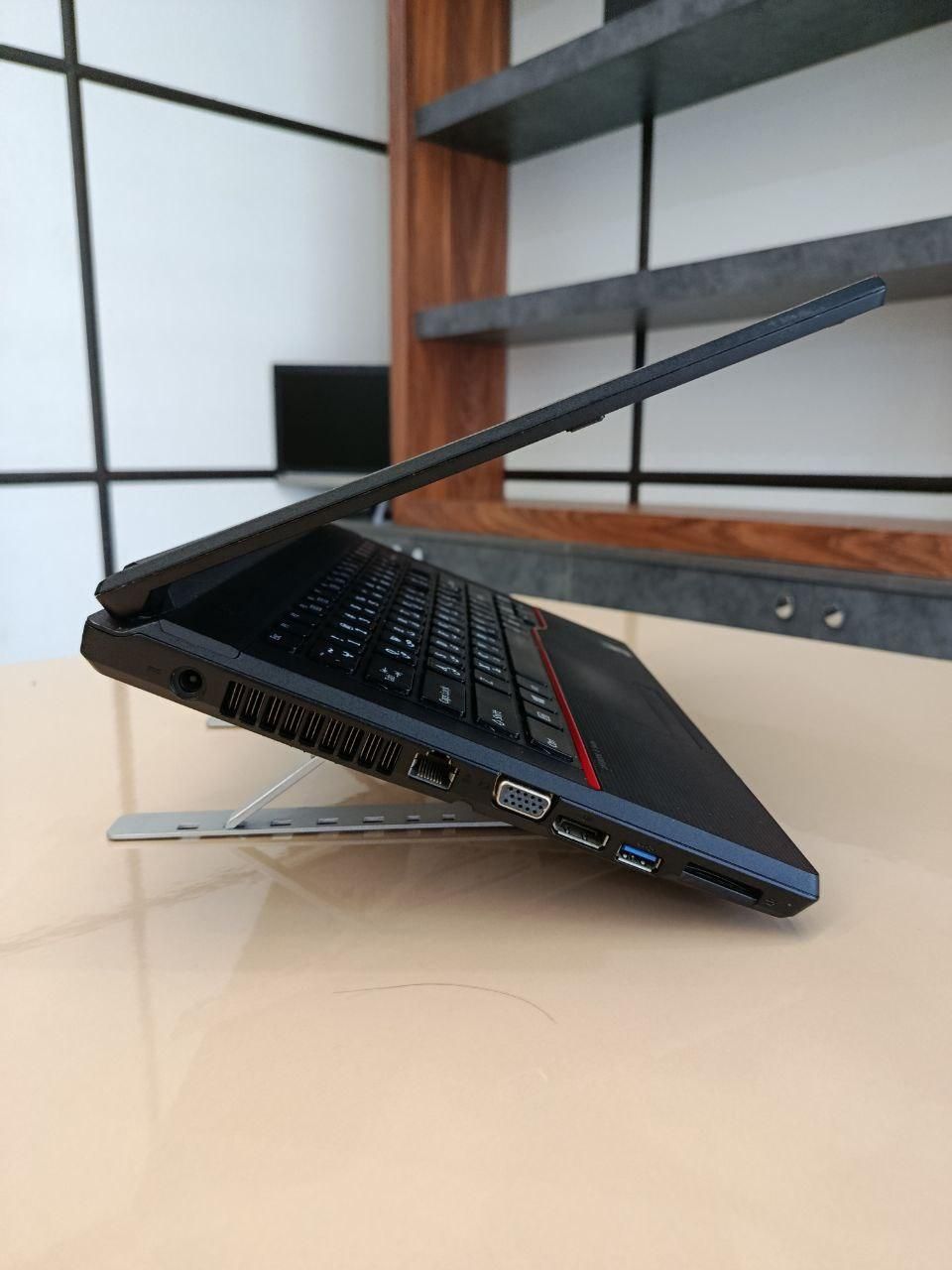 لپتاپ مناسب وبگردی و کلاس آنلاین Fujitsu|رایانه همراه|قم, صفائیه|دیوار