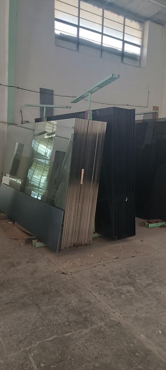 شیشه وآینه باباخانی ساختمانی سکوریت دوجداره|خدمات پیشه و مهارت|اسلام‌شهر, صادقیه|دیوار