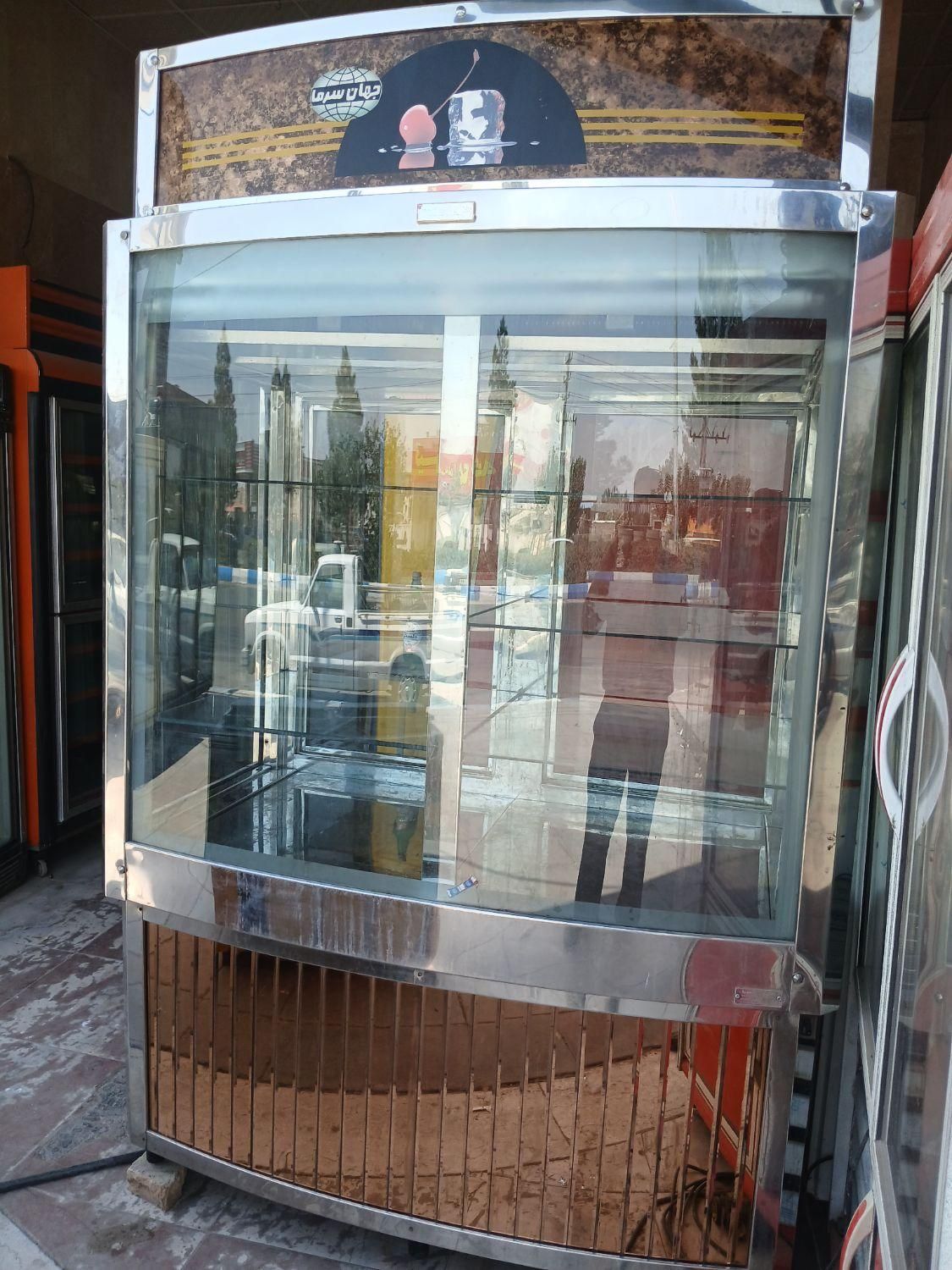 یخچال  ویترینی ایستاده|فروشگاه و مغازه|شاهدشهر, |دیوار