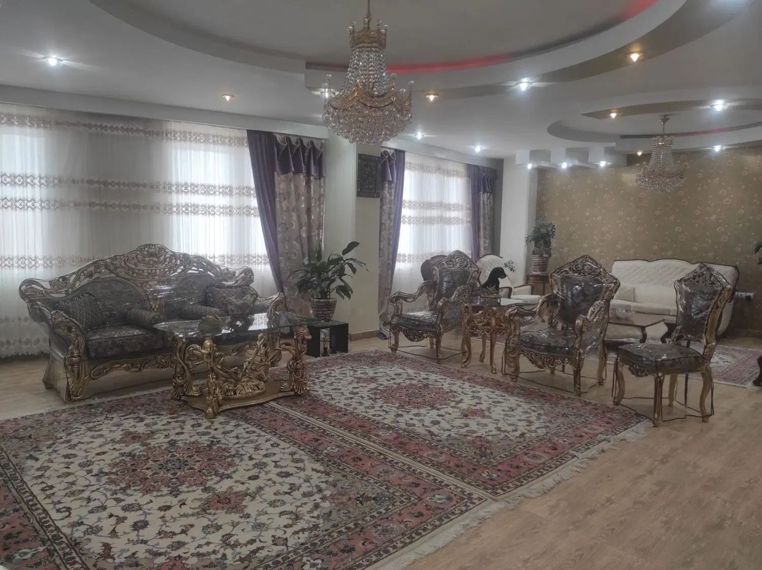 واحد ۲۴۵ متری  ۴ خوابه استثنایی/  دربلوارباغستان|اجارهٔ آپارتمان|کرج, باغستان|دیوار