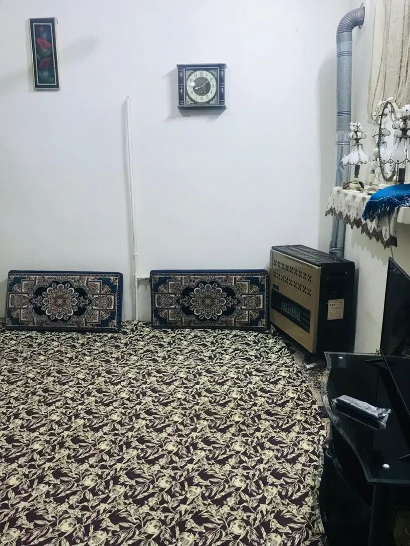 خانه قدیمی تمیز روبه رو بیمارستان نیکویی|فروش خانه و ویلا|قم, آذر (نکویی)|دیوار