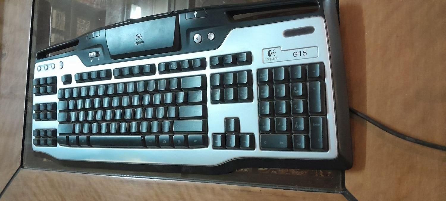 کیبورد logitech اصل مناسب بازی|قطعات و لوازم جانبی رایانه|کاشان, الغدیر|دیوار