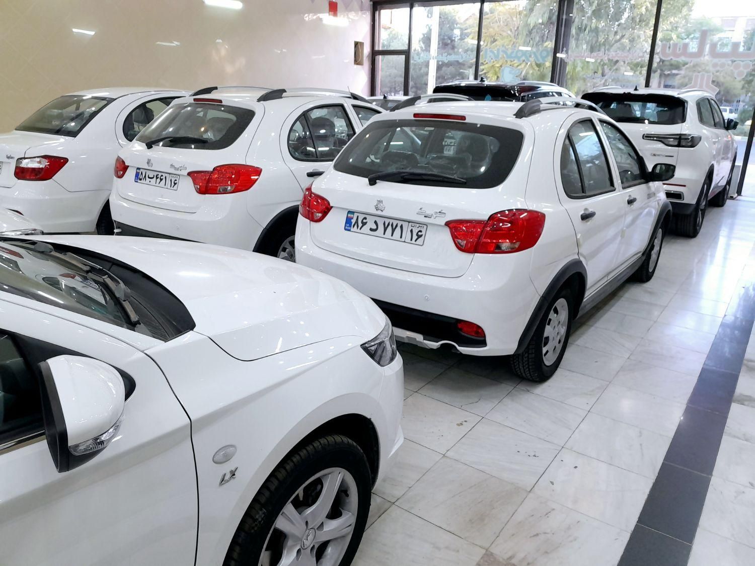 فروش اقساطی خودروهای صفرکیلومتر تحویل همان ثانیه|خودرو سواری و وانت|قم, نخودی|دیوار