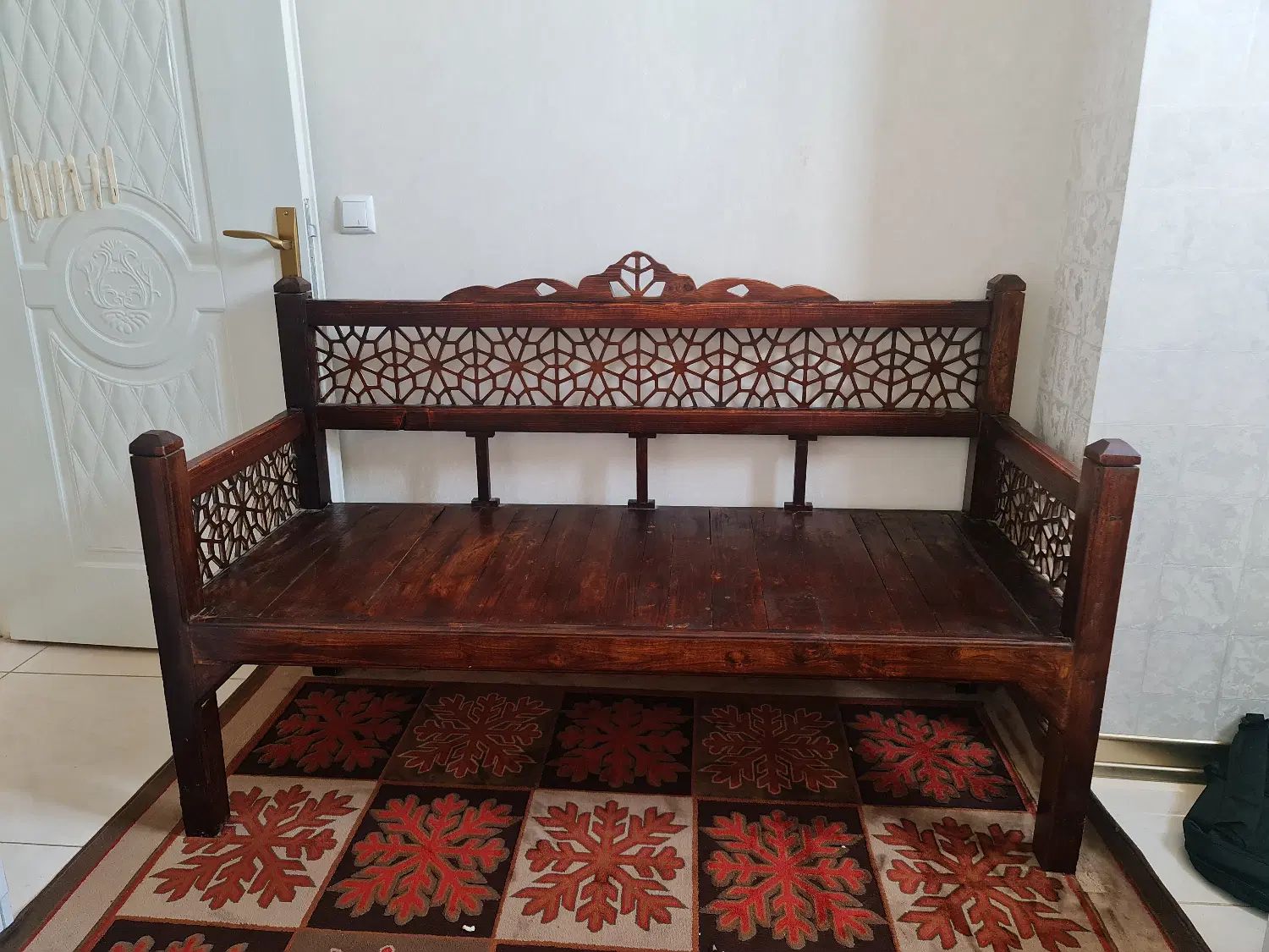 نیمکت  آپارتمانی|مبلمان خانگی و میز عسلی|اصفهان, شهرک زاینده رود|دیوار
