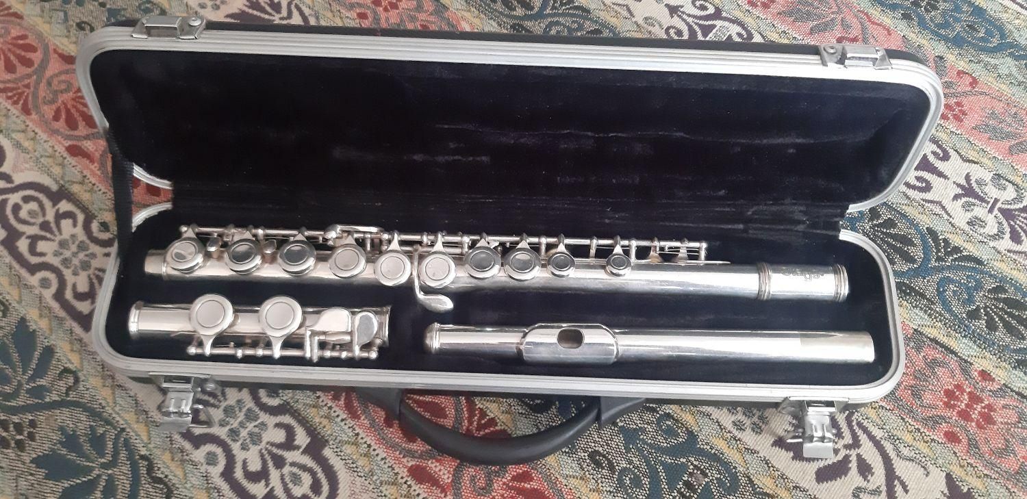 فلوت کلید دار|سازهای بادی|رشت, نیروی دریایی|دیوار