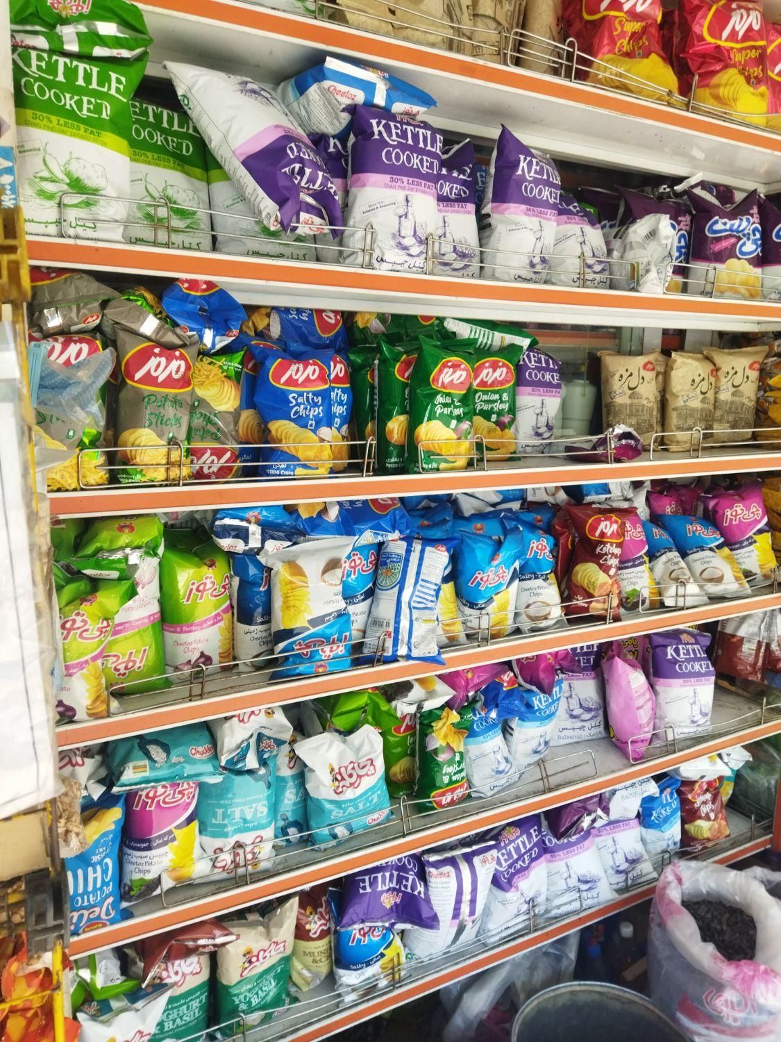 به یک نفر همکار درچیدمان سوپر مارکت نیازمندیم|استخدام خدمات فروشگاه و رستوران|تهران, ارم|دیوار
