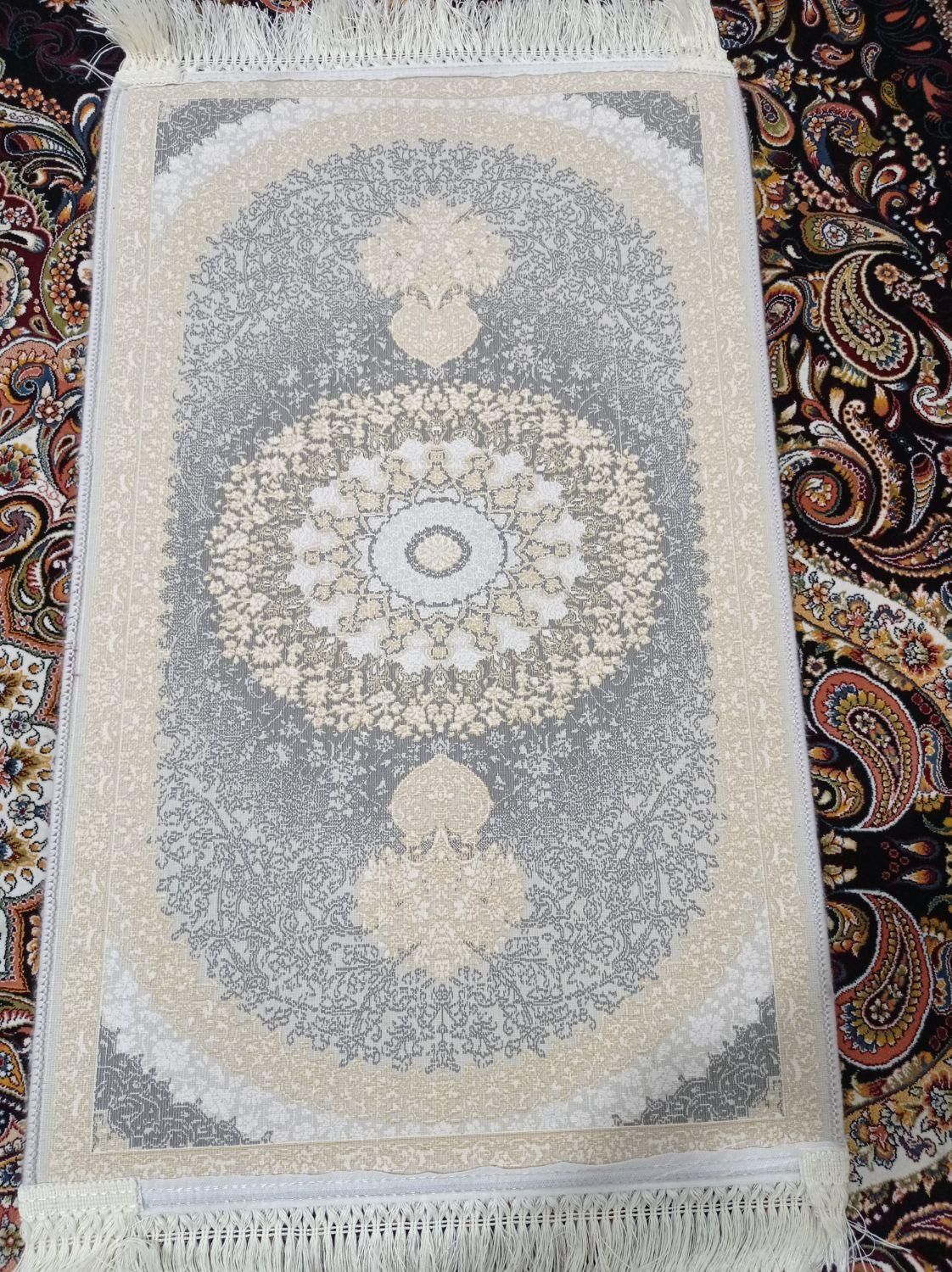 پادری نو|پادری|اسلام‌شهر, مطهری|دیوار