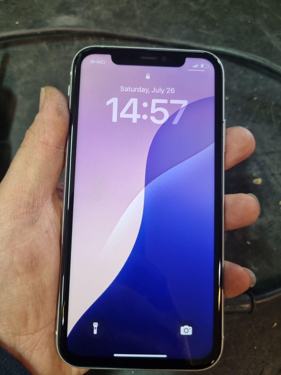 اپل iPhone 11 با حافظهٔ ۱۲۸ گیگابایت|موبایل|اصفهان, شهرک کوثر|دیوار