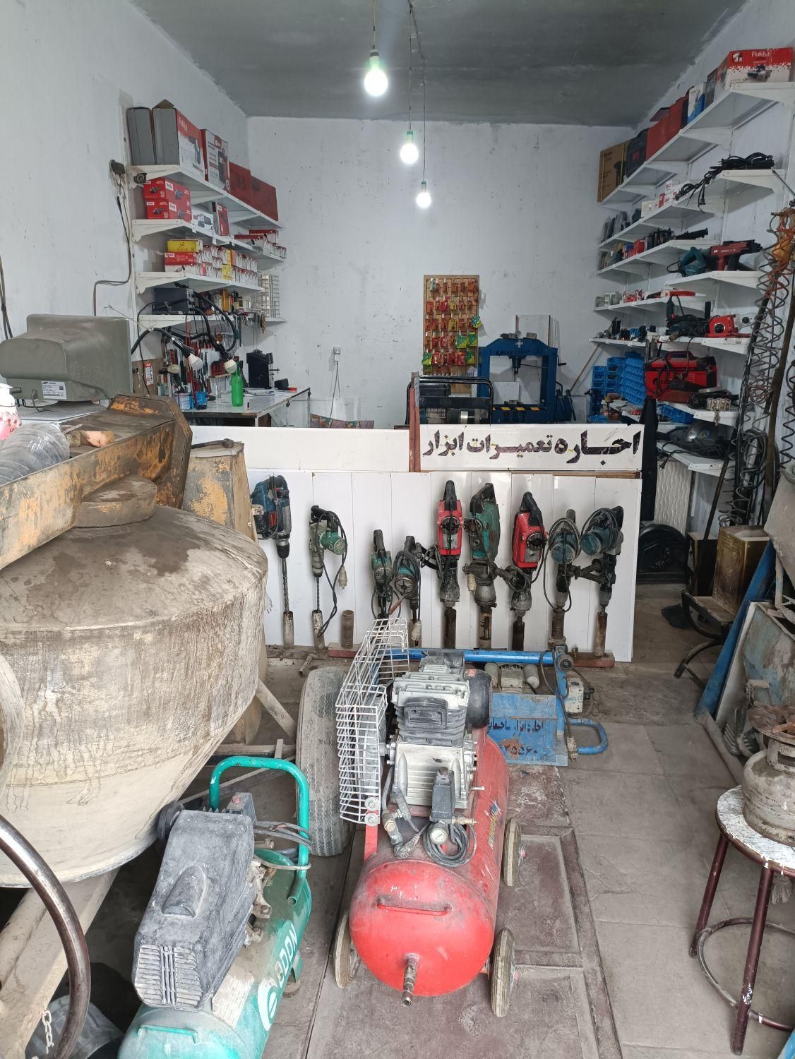 اجاره بالابرهیلتی اتولوله پروفیل بر پمپ باد میخکوب|خدمات پیشه و مهارت|اصفهان, بهارستان|دیوار