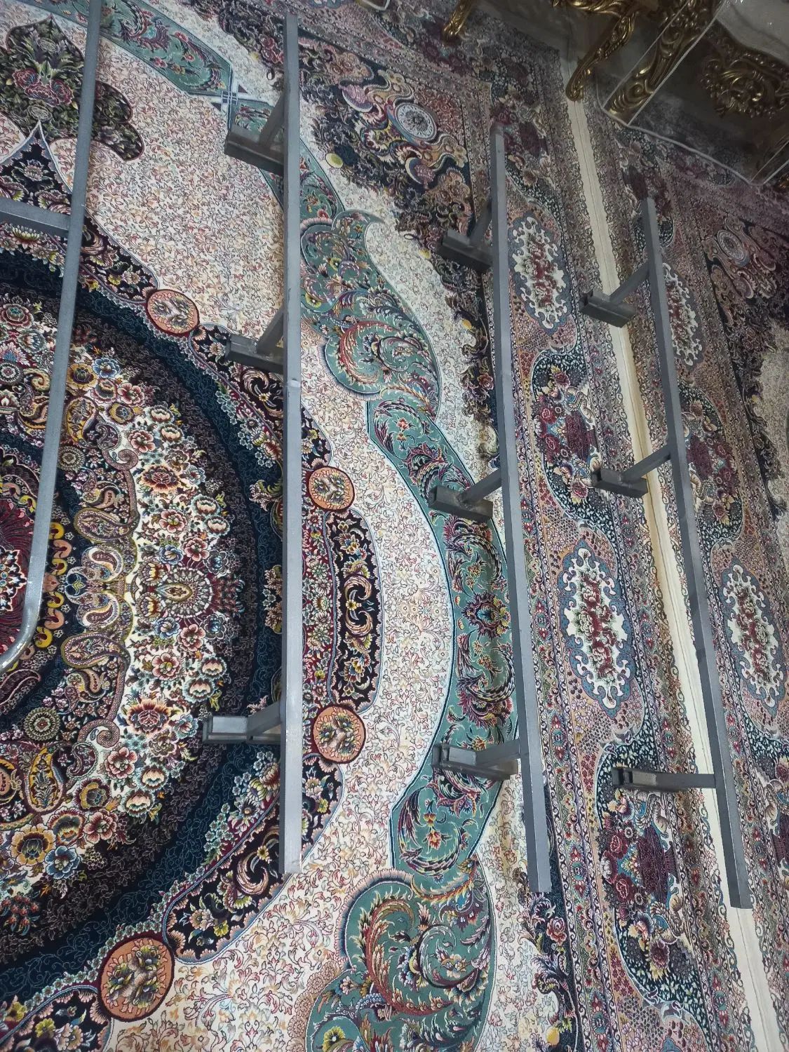 زیر تلویزیون، کفی تخت فلزی ۲عدد ،میژ کامپیوتر|تخت و سرویس خواب|نسیم‌شهر, |دیوار