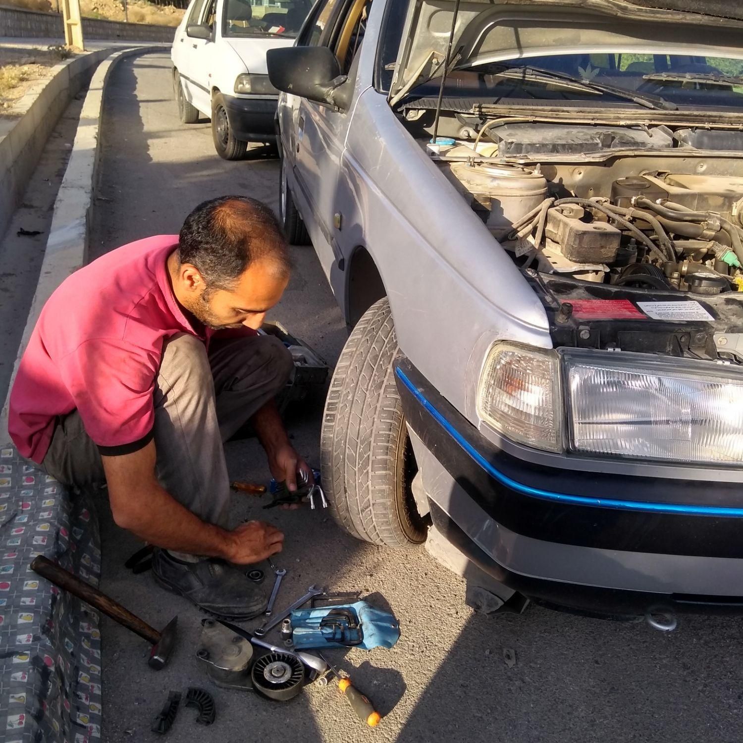 تعمیرکار سیار،مکانیک سیار باطری ساز خودرو|خدمات موتور و ماشین|شهرکرد, |دیوار