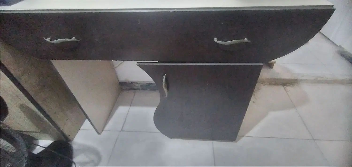 تخت و میز آرایش MDF|تخت و سرویس خواب|رشت, ولکس|دیوار