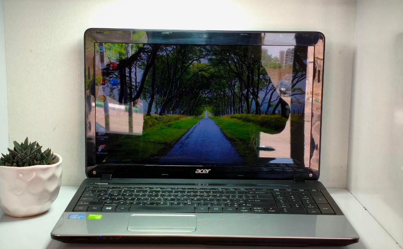 Acer aspire E1‌بازی‌ حسابداری‌ ترید‌ برنامه‌نویسی|رایانه همراه|مشهد, امام خمینی|دیوار