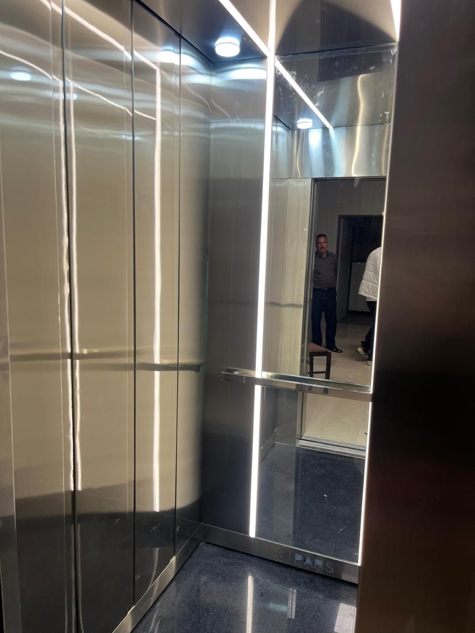 فروش و نصب و تولید کننده کابین آسانسور|خدمات پیشه و مهارت|جلفا, |دیوار