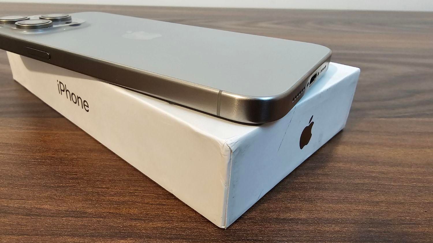 فروش گوشی Iphone 15 Pro Max با حافظه ی 256 گیگ|موبایل|تهران, صادقیه|دیوار