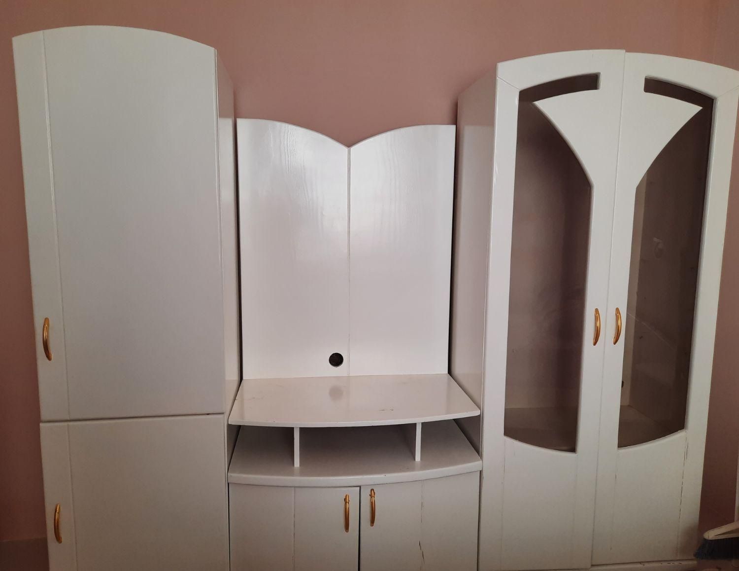 کمد، بوفه و میز تلویزیون|بوفه، ویترین، کنسول|بیرجند, |دیوار