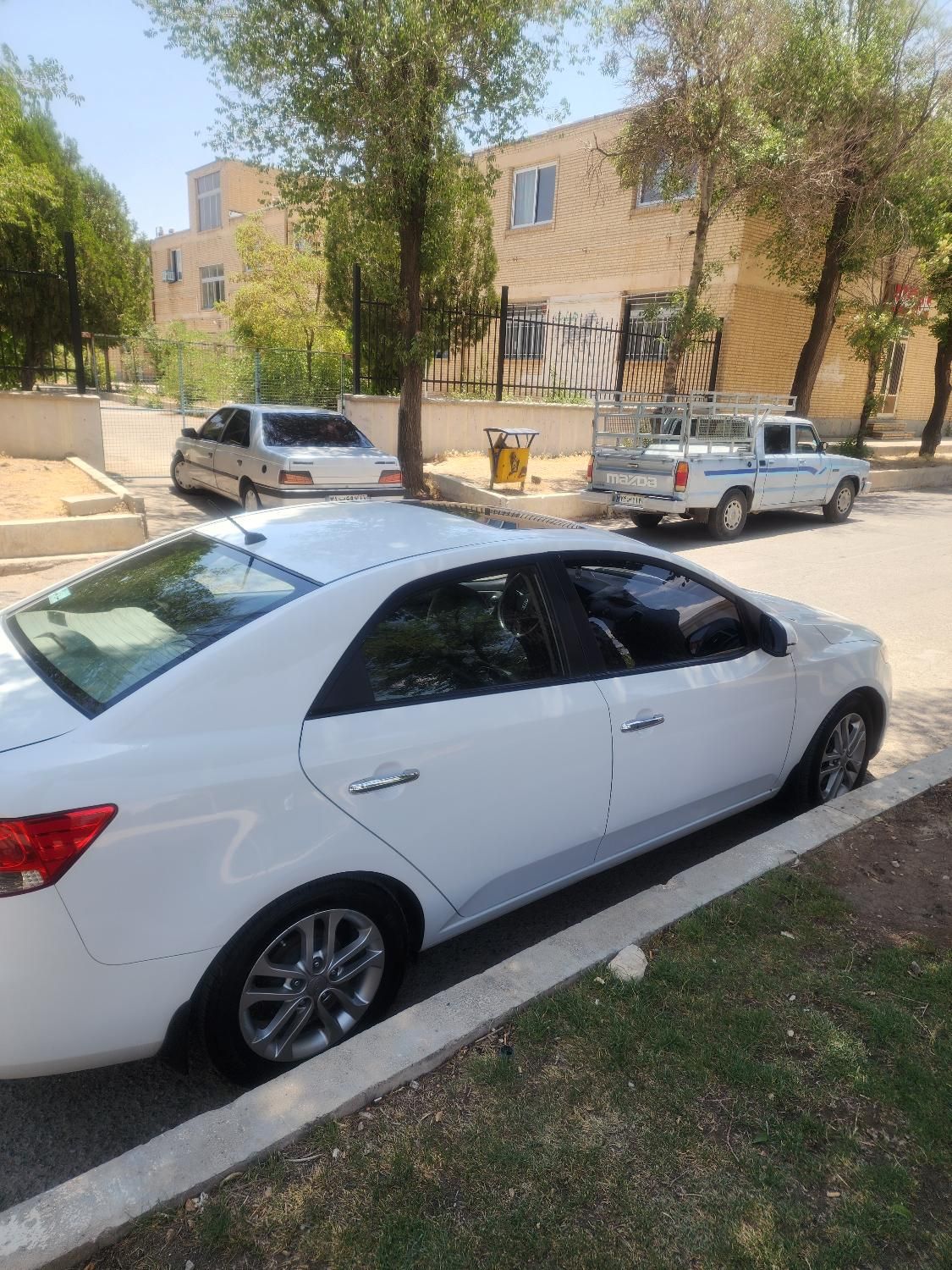 کیا سراتو مونتاژ اتوماتیک آپشنال 2000cc، مدل ۱۳۹۶|خودرو سواری و وانت|اصفهان, آبشار|دیوار