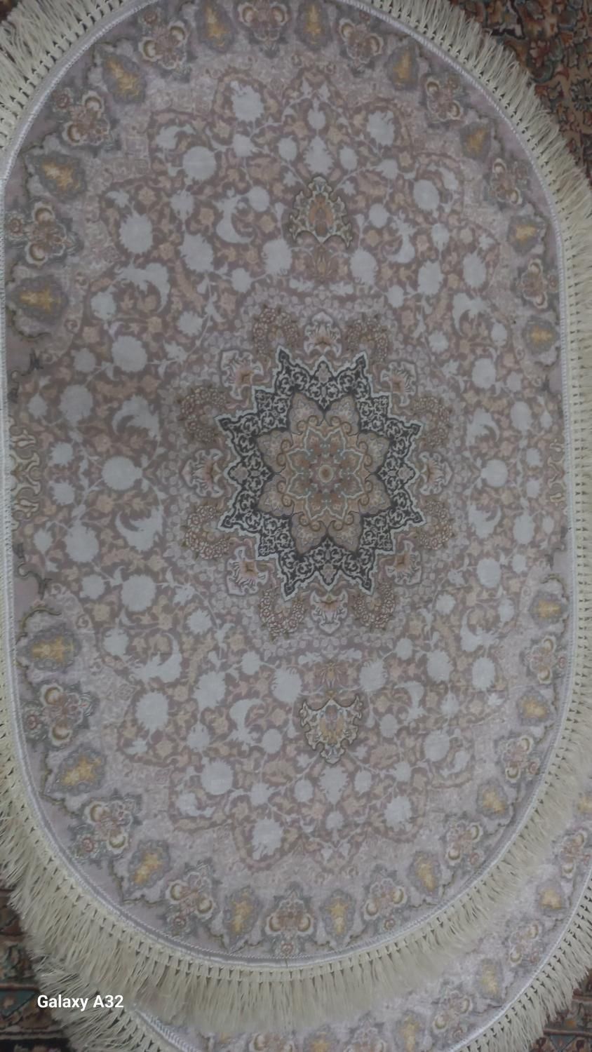 دوتا پادری نو خیلی شیکه|فرش|قم, امامزاده ابراهیم|دیوار