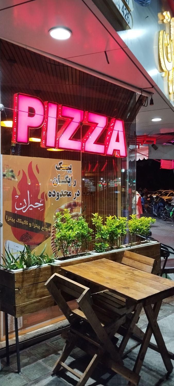 نیروی خانم جهت کار در فست فود|استخدام خدمات فروشگاه و رستوران|اصفهان, وحید|دیوار