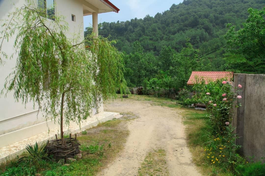 اجاره ویلا دوبلکس استخردار جنگلی با الاچیق|اجارهٔ کوتاه‌مدت ویلا و باغ|رشت, استادسرا|دیوار