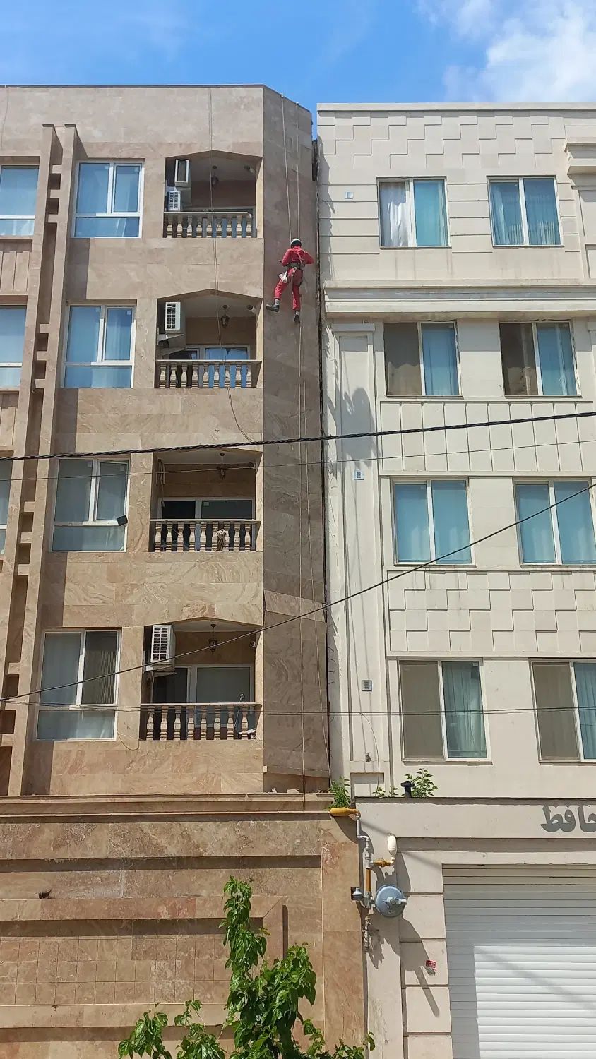 پیچ رولپلاک سنگ شستشوی نما راپل بدون داربست|خدمات پیشه و مهارت|مشهد, سجاد شهر|دیوار