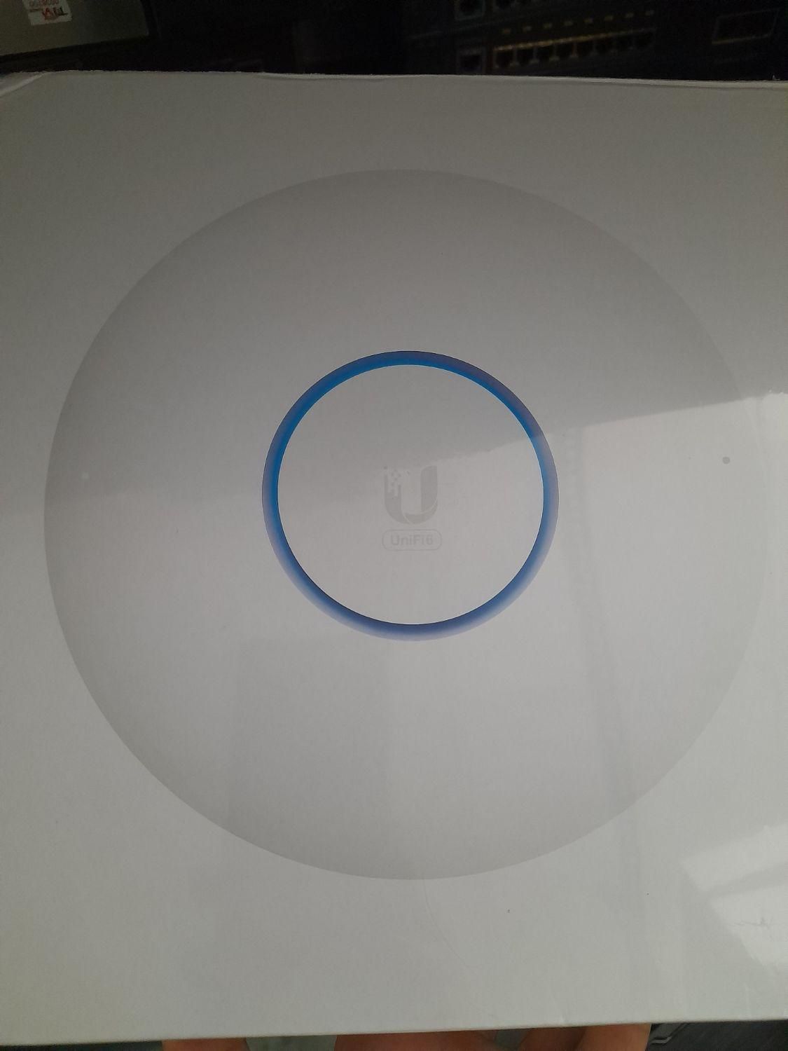 unifi u6 سه باند۴ و ۵ و ۶  ۱۰.۲ گیگابیت پهنای باند|مودم و تجهیزات شبکه|تهران, بهجت‌آباد|دیوار