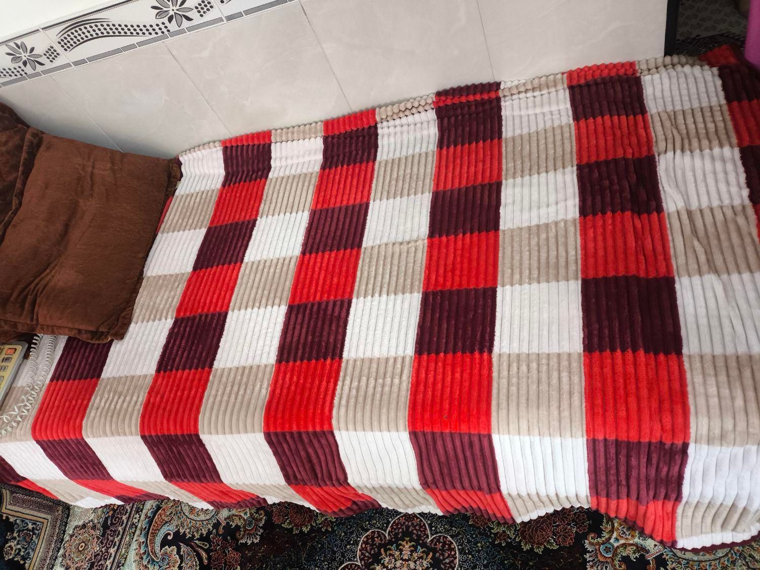 تخت خواب|تخت و صندلی بچه|محمدشهر, کوی بهار|دیوار