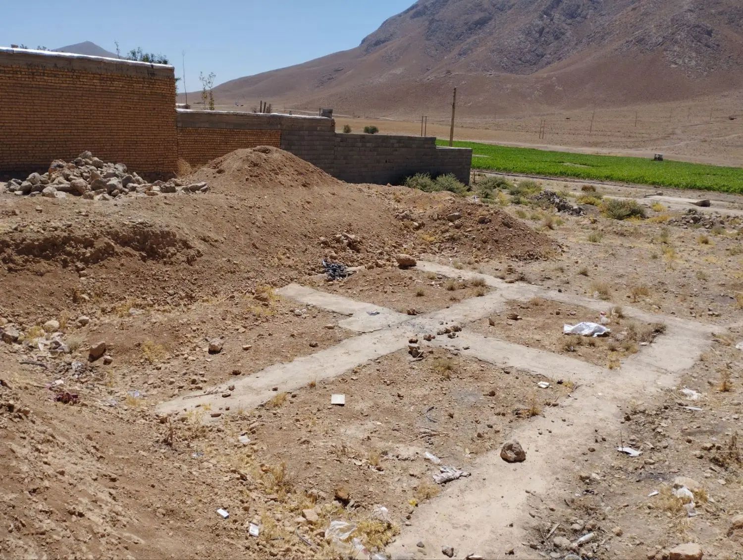 زمین مسکونی و باغی  آدرس روستای دهنو بروجن|فروش زمین و ملک کلنگی|بروجن, |دیوار