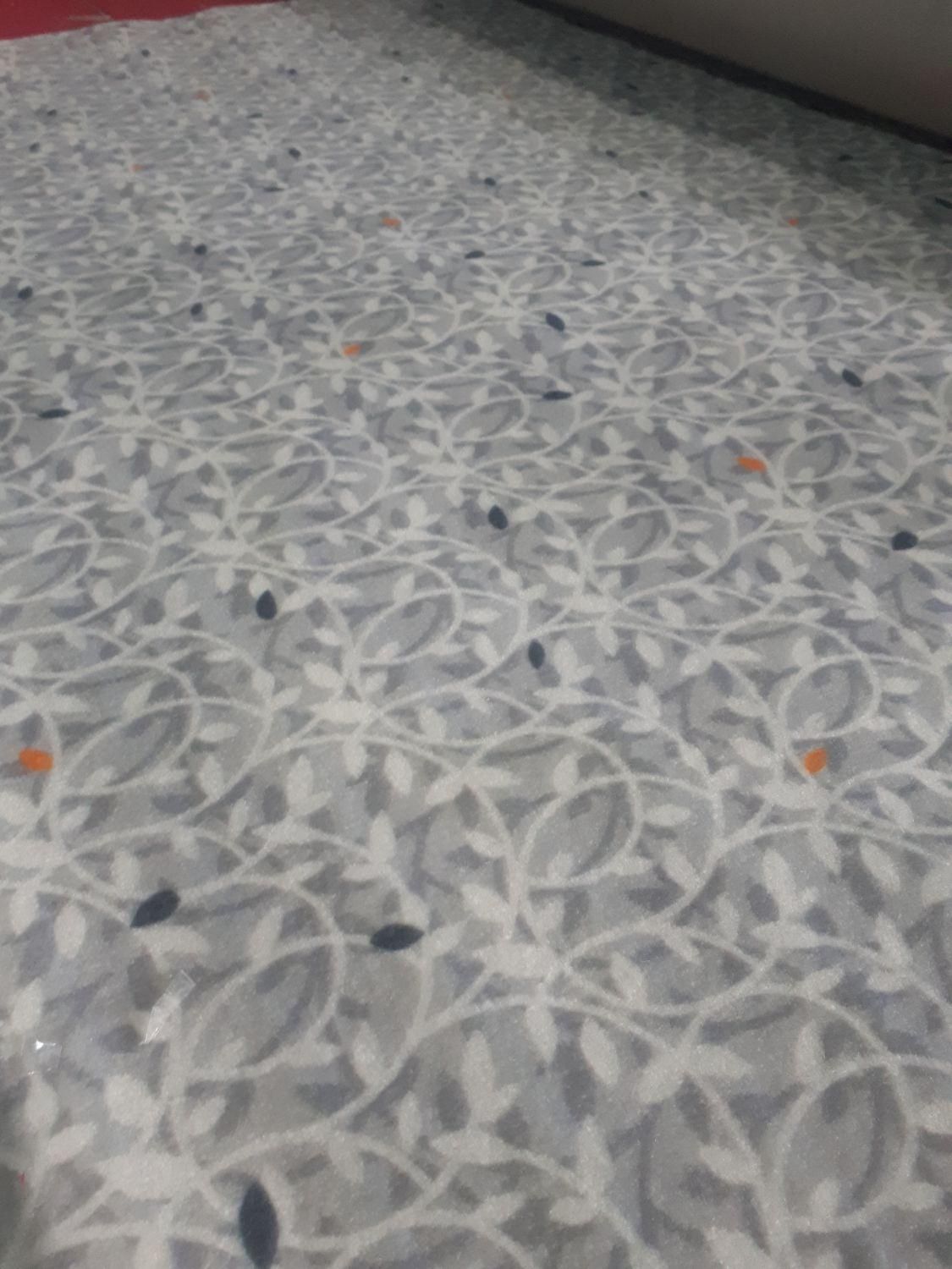 موکت چاپی پشت سفید حمل بالای ۳۰ مترمربع|موکت|رشت, کوی عرفان|دیوار