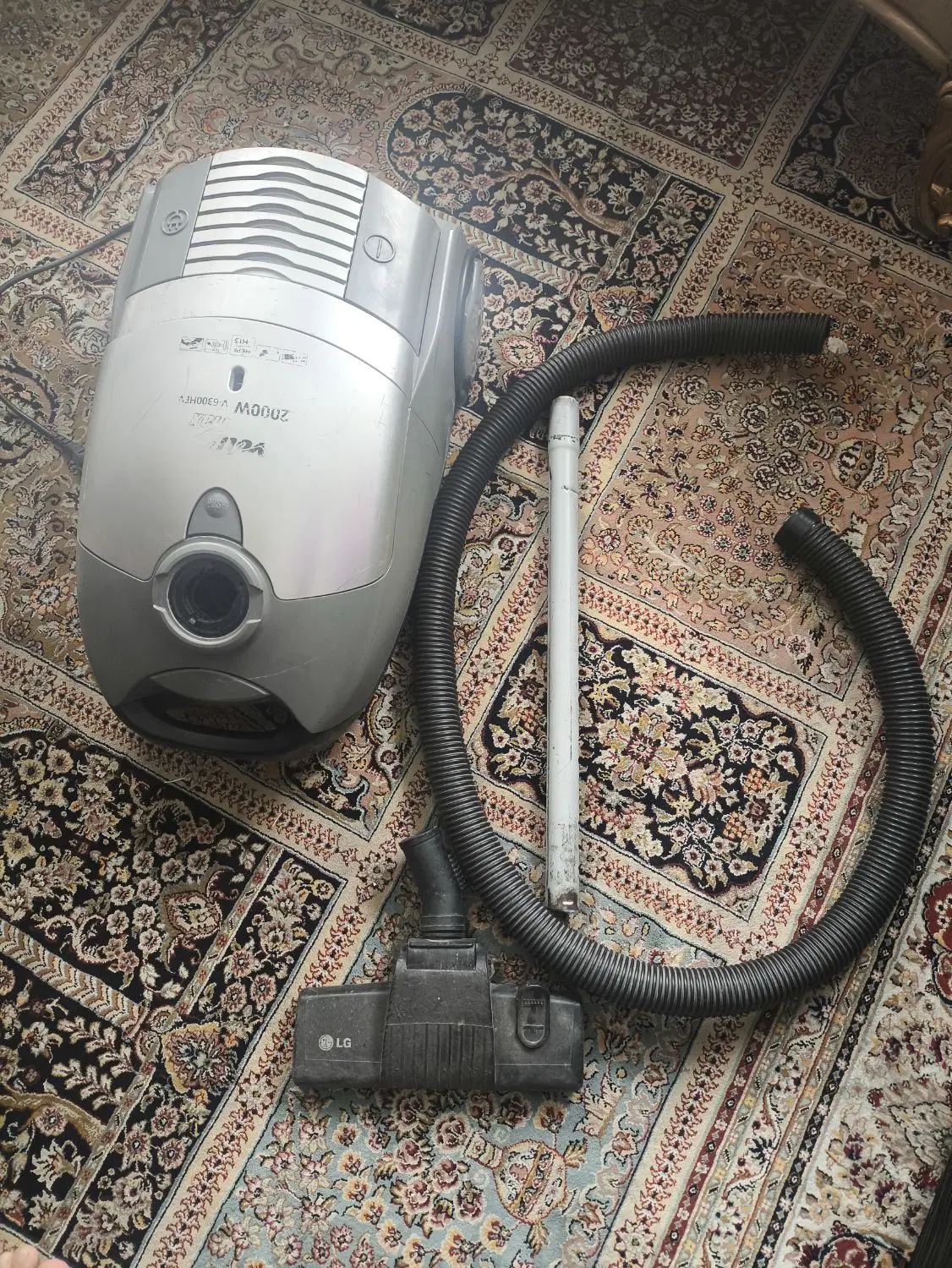 جاروبرقی lg 2000وات اصل کره|جاروبرقی، جارو شارژی، بخارشو|تهران, کوثر|دیوار