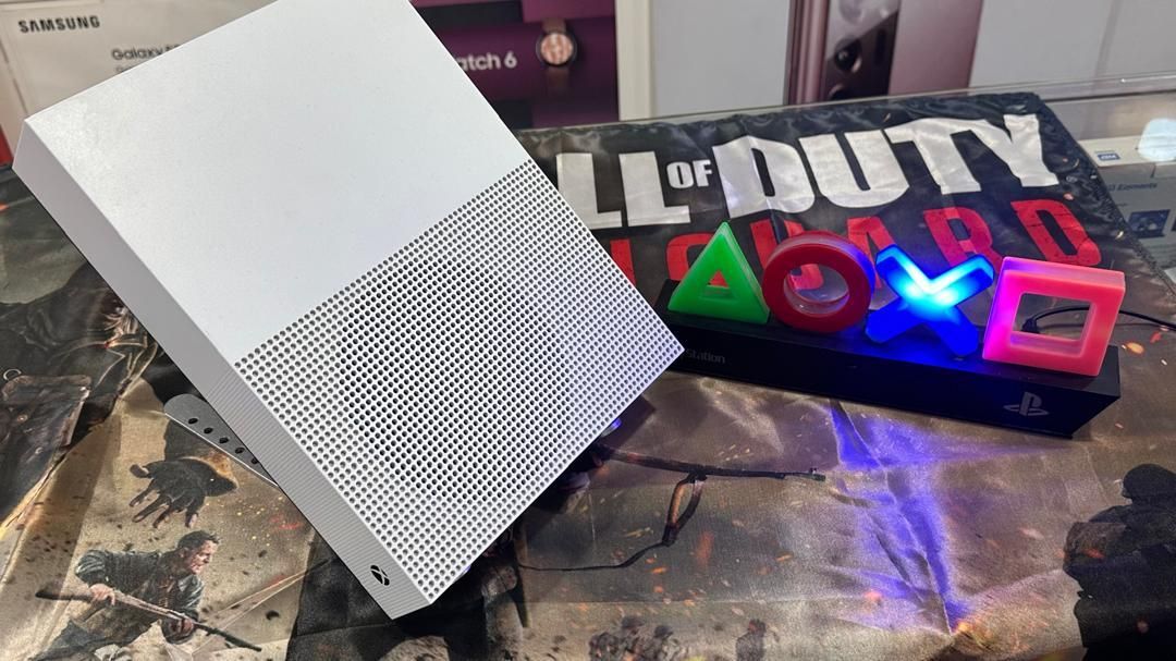 Xbox one s تک دسته در حد|کنسول، بازی ویدئویی و آنلاین|کرج, گوهردشت|دیوار