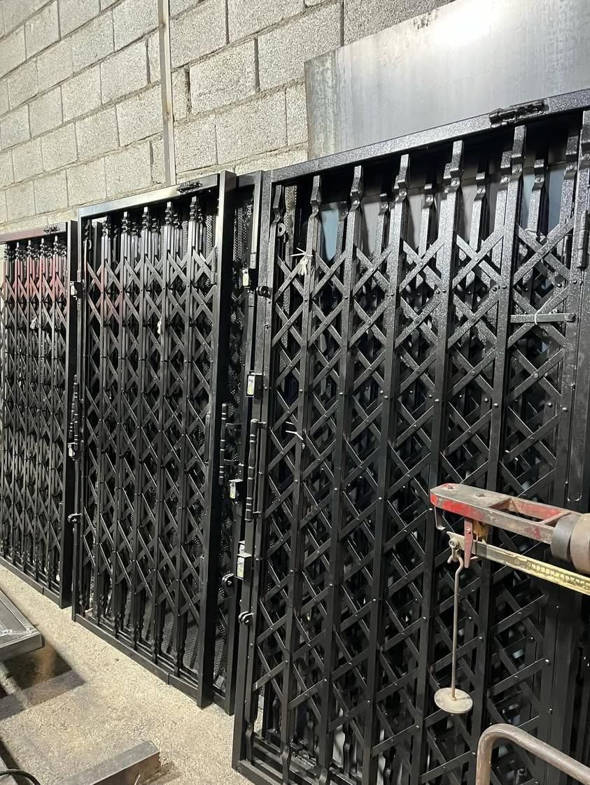 حفاظ درب اکاردونی آکاردونی نرده اکاردون واحد|مصالح و تجهیزات ساختمان|قدس, شهر‌قدس|دیوار