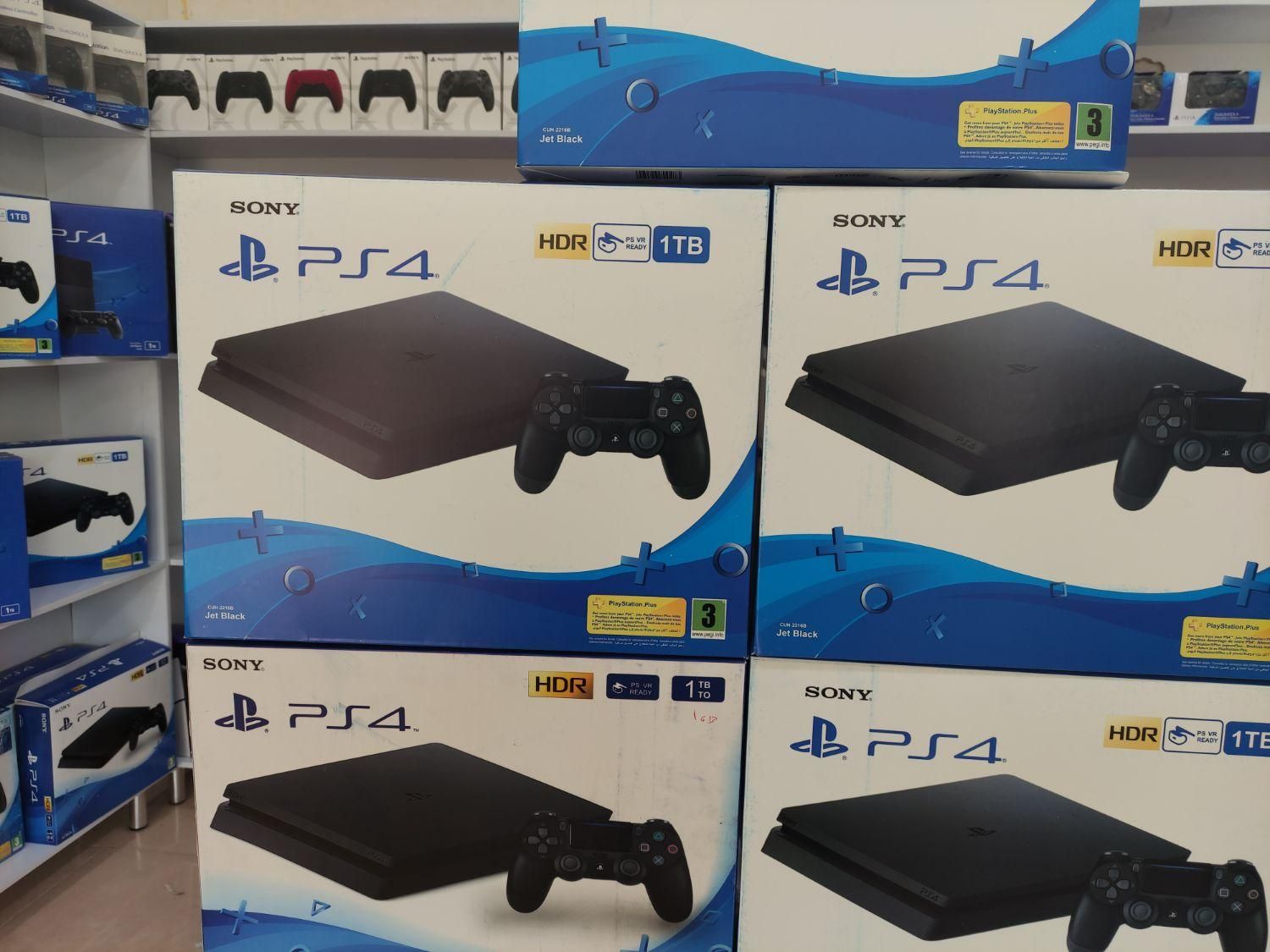 فروش ویژه PS4 اسلیم یک ترابایت + نصب بازی هدیه|کنسول، بازی ویدئویی و آنلاین|برازجان, |دیوار