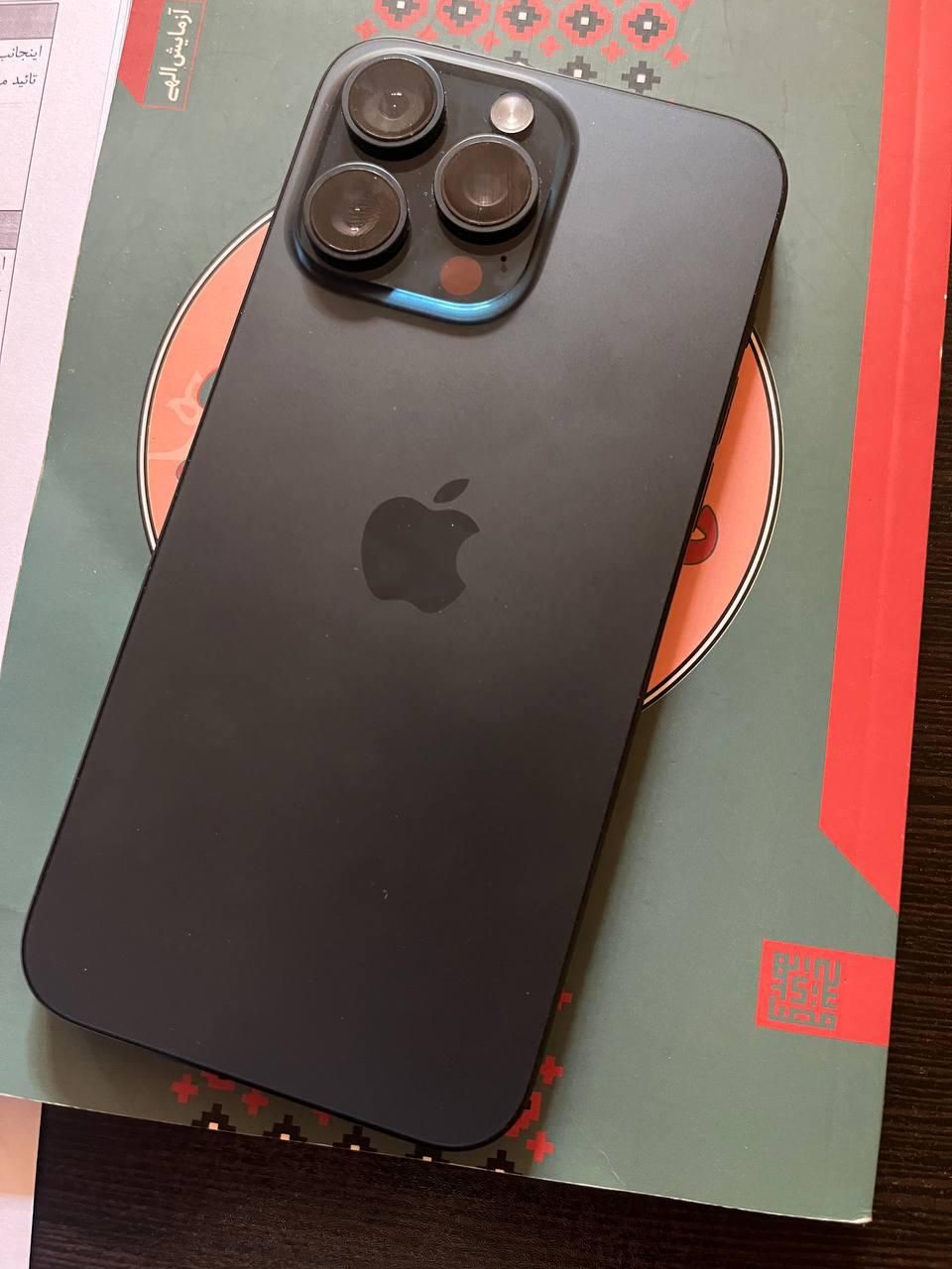 اپل iPhone 15 Pro Max با حافظهٔ ۲۵۶ گیگابایت|موبایل|اصفهان, باغ زرشک|دیوار