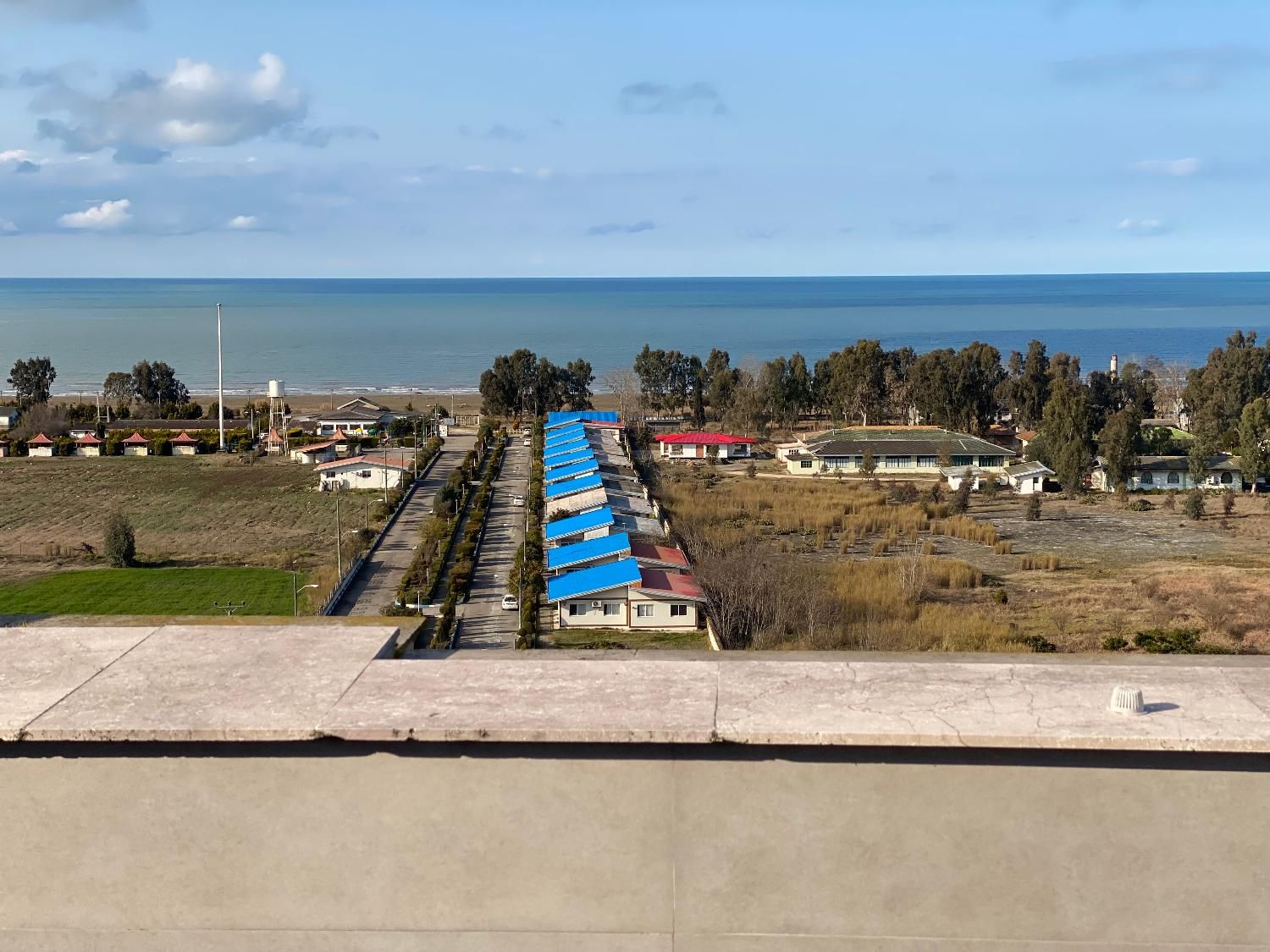 اپارتمان طبقه ۱۰ بلندترین ساختمان فرح اباد|اجارهٔ کوتاهمدت آپارتمان و سوئیت|فرح آباد, |دیوار