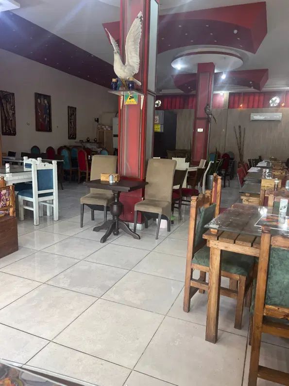 به دو پرسنل ساده و به یک تخته کار نیازمندیم|استخدام خدمات فروشگاه و رستوران|بندر انزلی, شالیور|دیوار