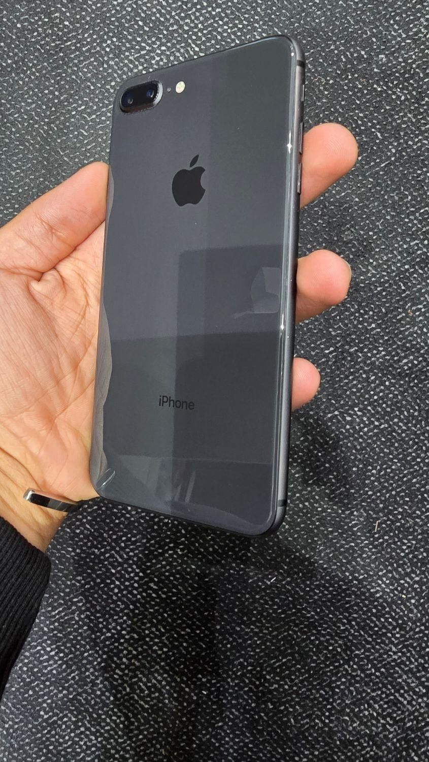 ایفون iPhone 8 Plus ۶۴ گیگابایت|موبایل|تهران, دولت‌آباد|دیوار