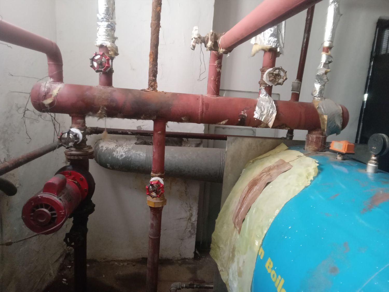 لوله کشی آب پکیج فاضلاب نصب پمپ صفرتاصدرودهن بومهن|خدمات پیشه و مهارت|بومهن, |دیوار