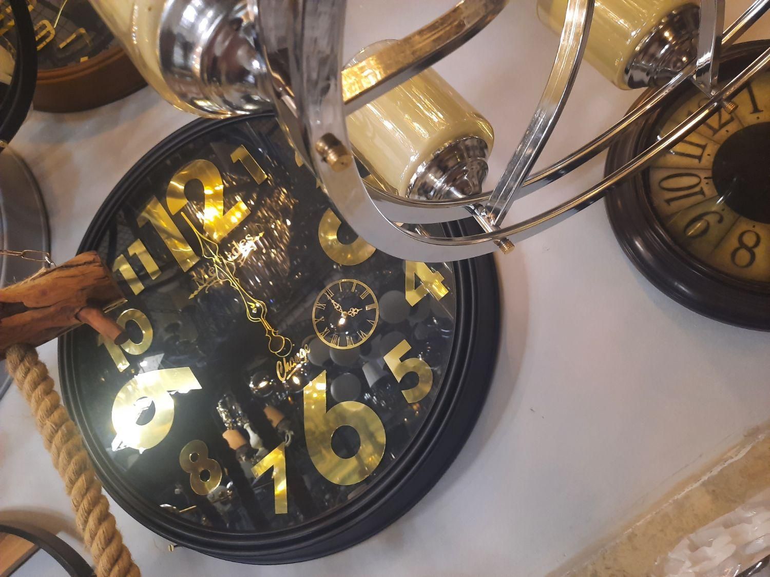 ساعت دیواری بزرگ و شیک|ساعت دیواری و تزئینی|مشهد, رضاشهر|دیوار