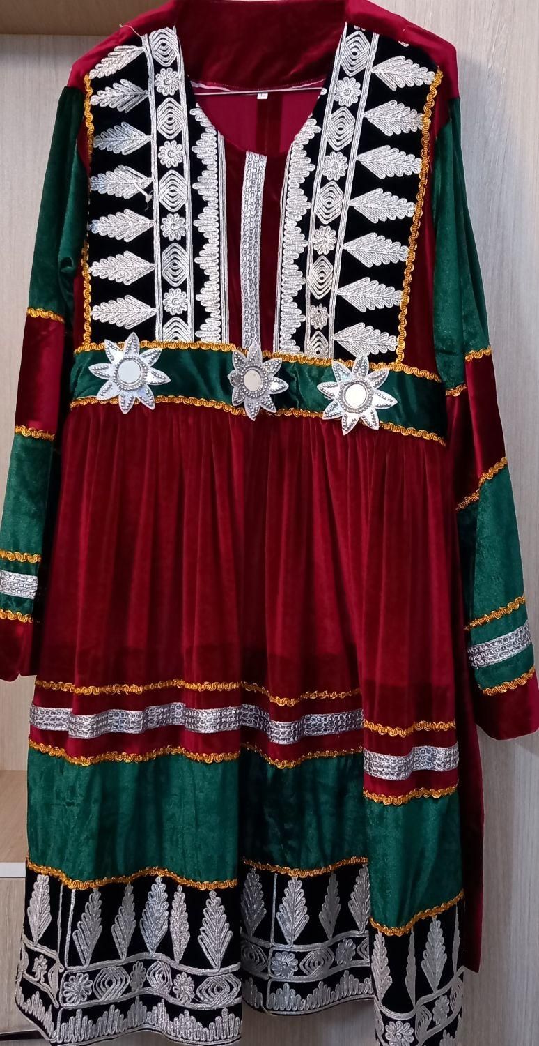 لباس مخمل افغان|لباس|اصفهان, برازنده|دیوار