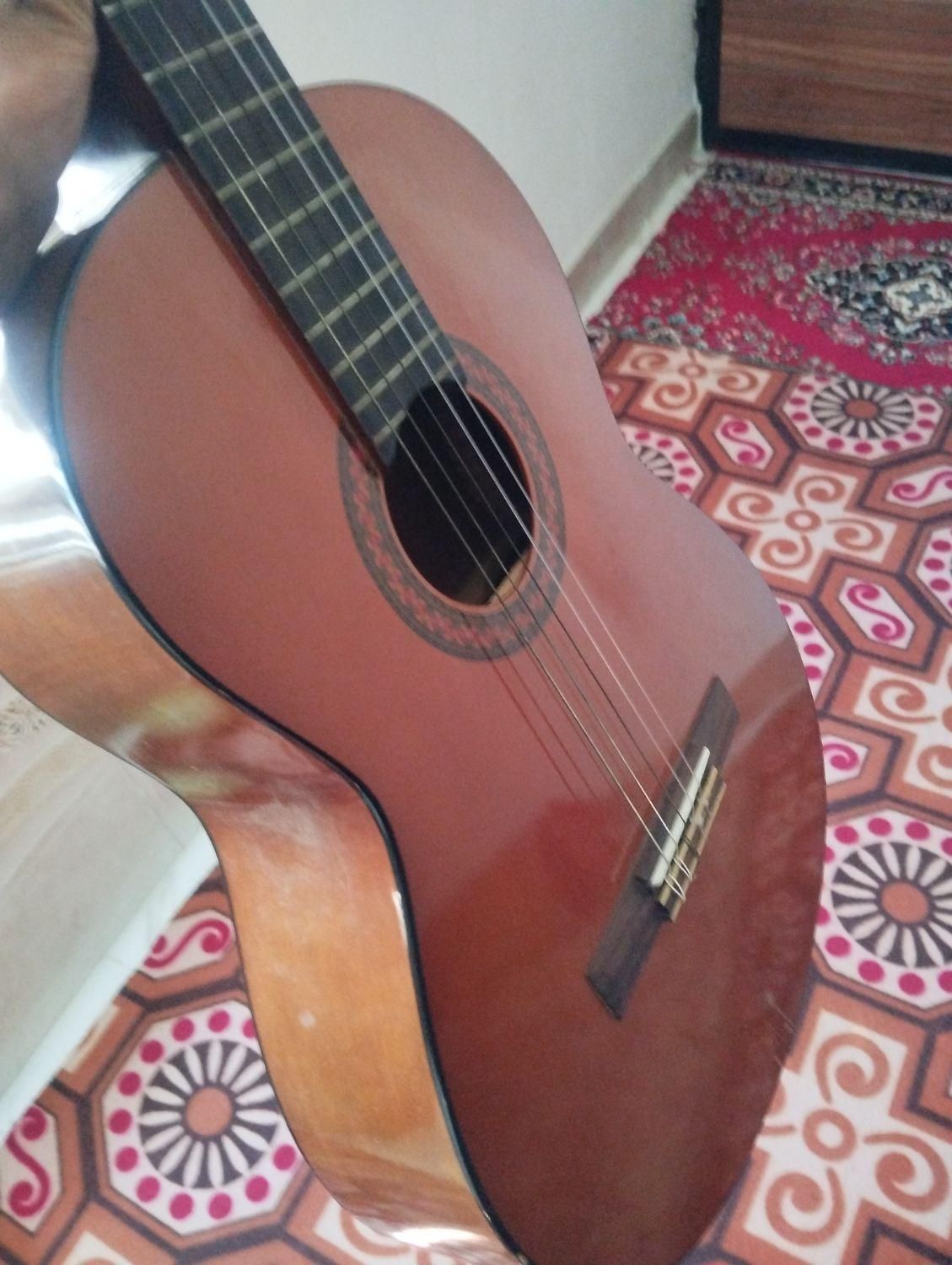 گیتار یاماها c40|گیتار، بیس، امپلیفایر|سنگدوین, |دیوار